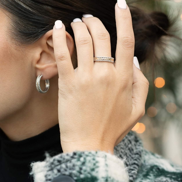 Jewelry - Picture 3 of 5